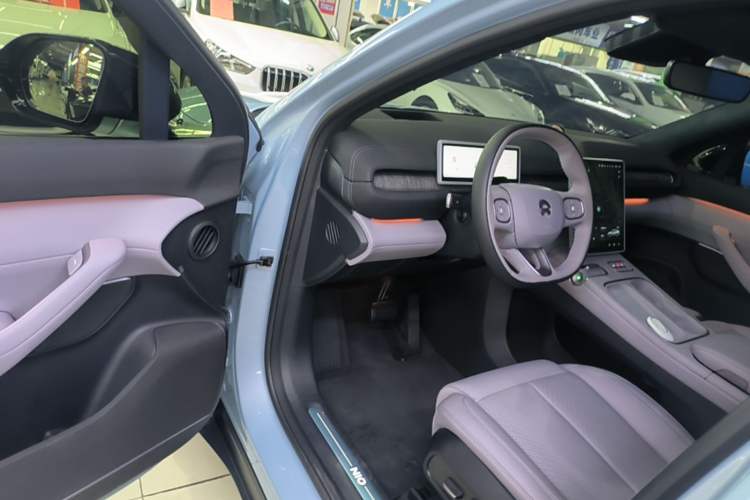 Used Nio EC6 2024 75 kWh Driver Seat