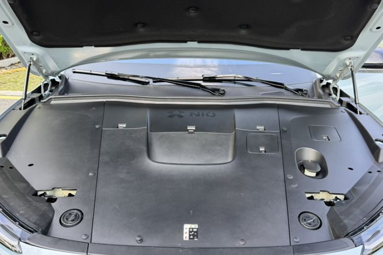 Used Nio EC6 2024 75 kWh Engine Bay