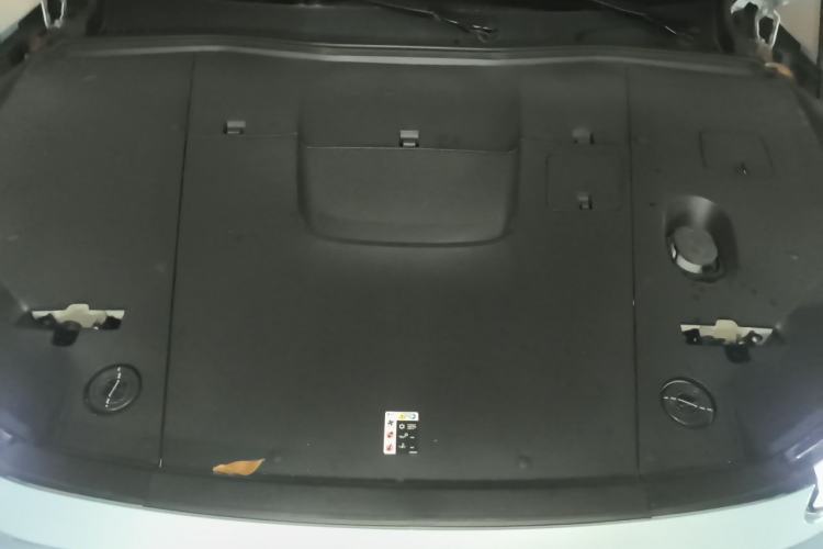 Used Nio EC6 2024 75 kWh Engine Bay