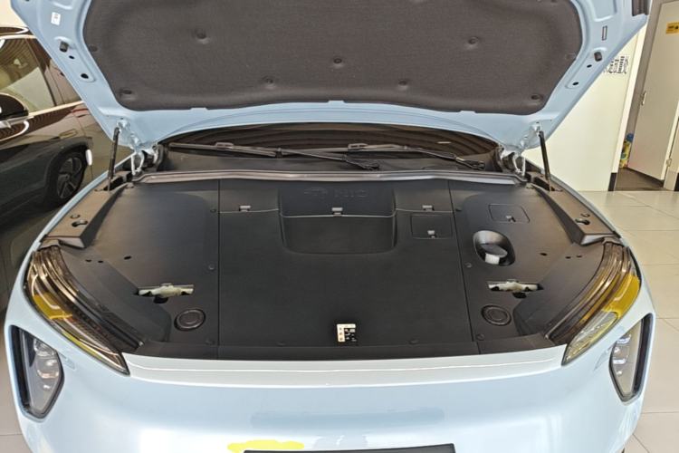 Used Nio EC6 2024 75 kWh Engine Bay