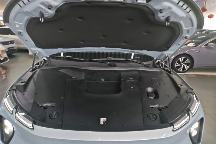 Used Nio EC6 2024 75 kWh Engine Bay