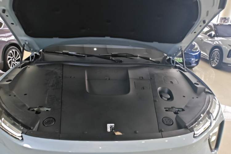 Used Nio EC6 2024 75 kWh Engine Bay