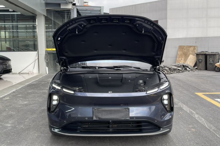 Used Nio EC6 2024 75 kWh Engine Bay