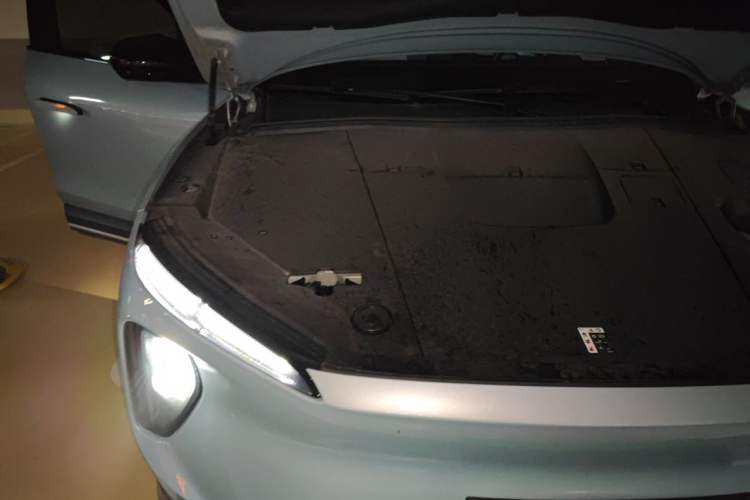 Used Nio EC6 2024 75 kWh Engine Bay Right