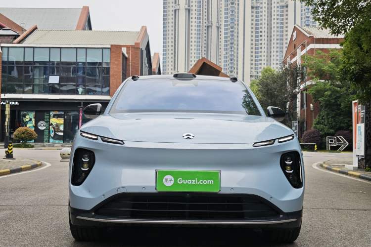 Used Nio EC6 2024 75 kWh Exterior 1