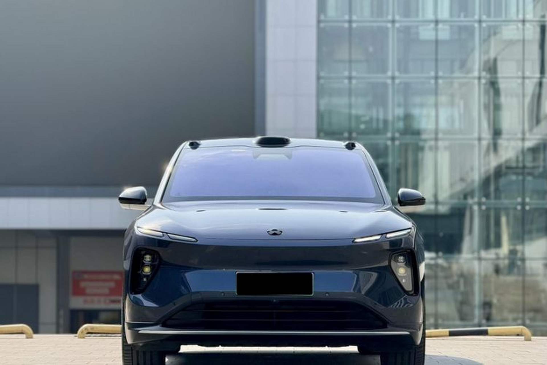Used Nio EC6 2024 75 kWh Exterior 1