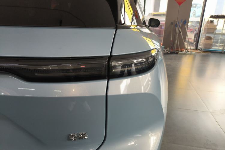 Used Nio EC6 2024 75 kWh Exterior 3