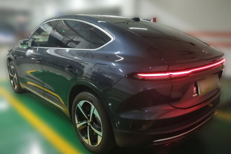 Used Nio EC6 2024 75 kWh Exterior 4