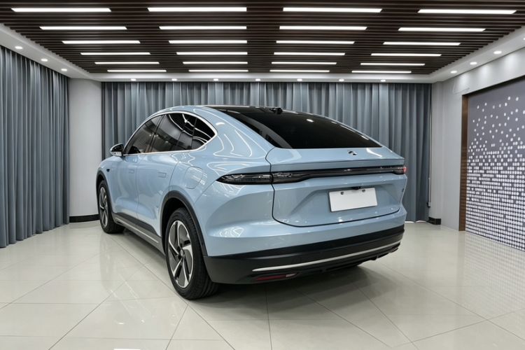 Used Nio EC6 2024 75 kWh Exterior 4