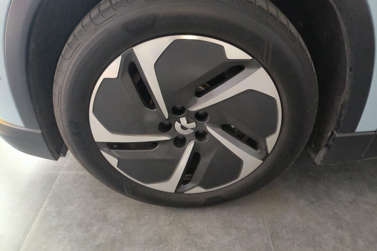 Used Nio EC6 2024 75 kWh Exterior 4
