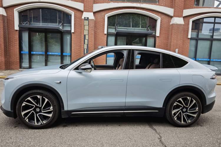 Used Nio EC6 2024 75 kWh Exterior 6