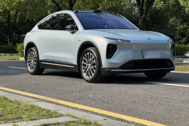 Used Nio EC6 2024 75 kWh Exterior 6