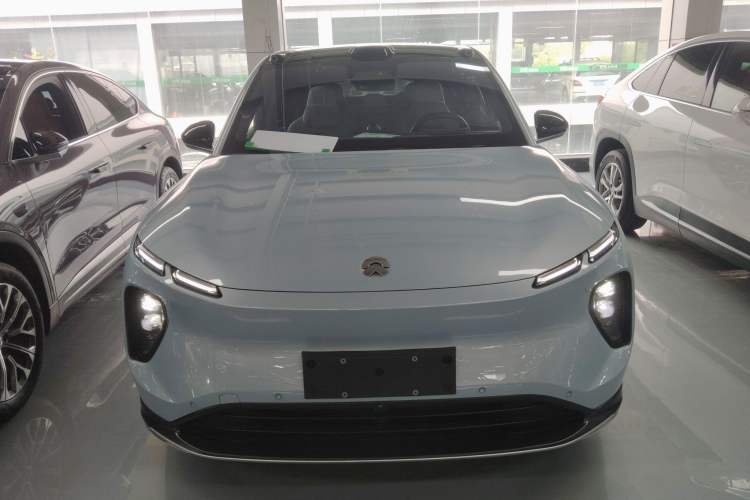Used Nio EC6 2024 75 kWh Front