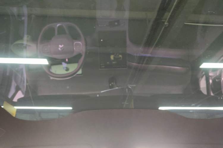 Used Nio EC6 2024 75 kWh Headliner