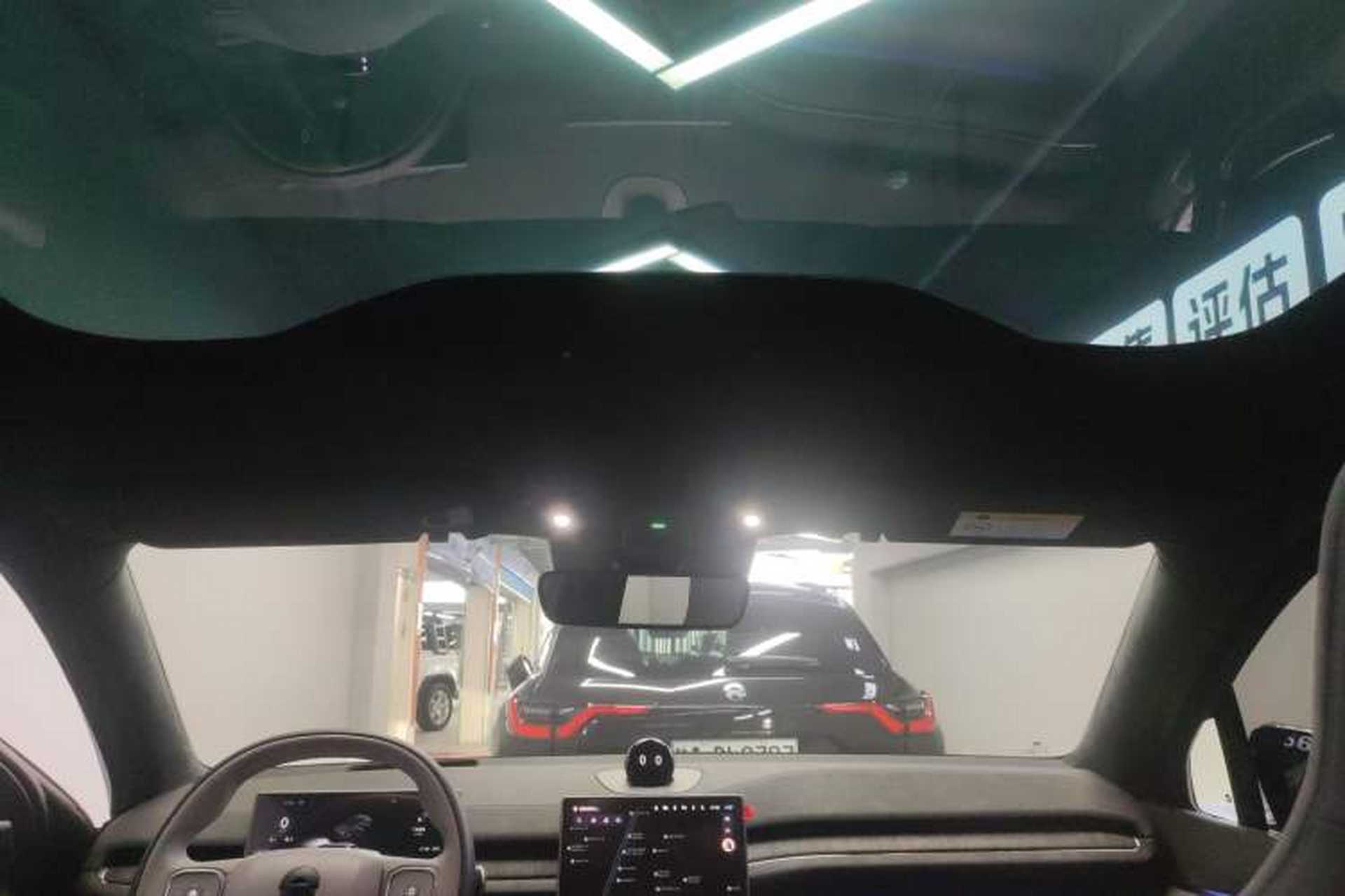 Used Nio EC6 2024 75 kWh Headliner