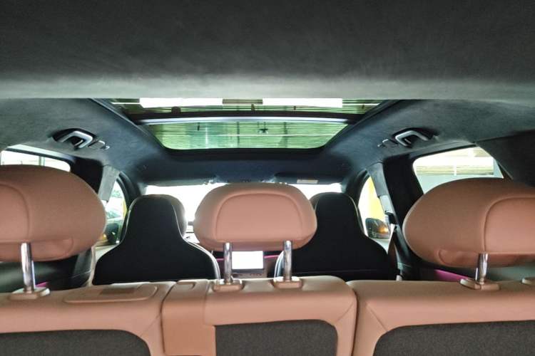 Used Nio EC6 2024 75 kWh Headliner