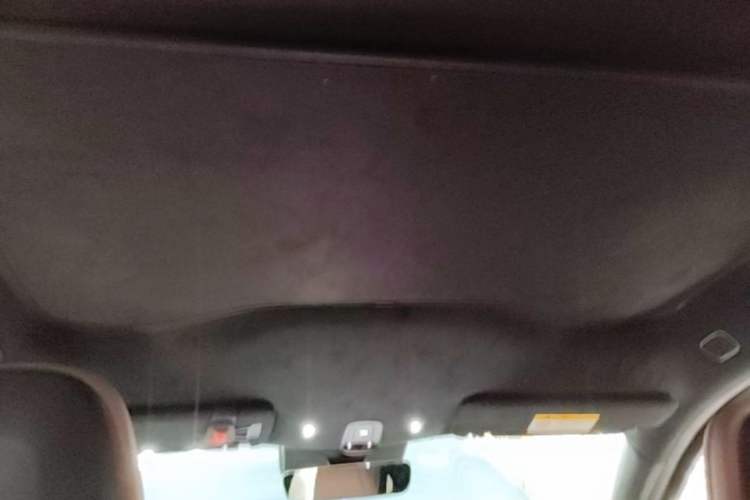 Used Nio EC6 2024 75 kWh Headliner