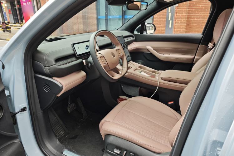 Used Nio EC6 2024 75 kWh Interior 1