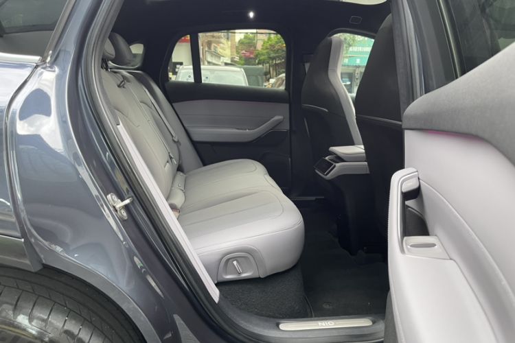 Used Nio EC6 2024 75 kWh Interior 1