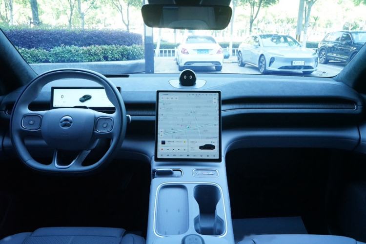 Used Nio EC6 2024 75 kWh Interior 1