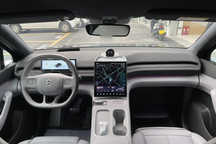 Used Nio EC6 2024 75 kWh Interior 10