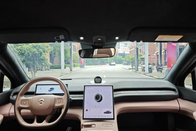 Used Nio EC6 2024 75 kWh Interior 3