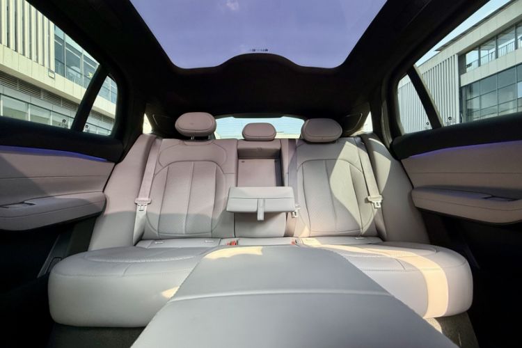 Used Nio EC6 2024 75 kWh Interior 3