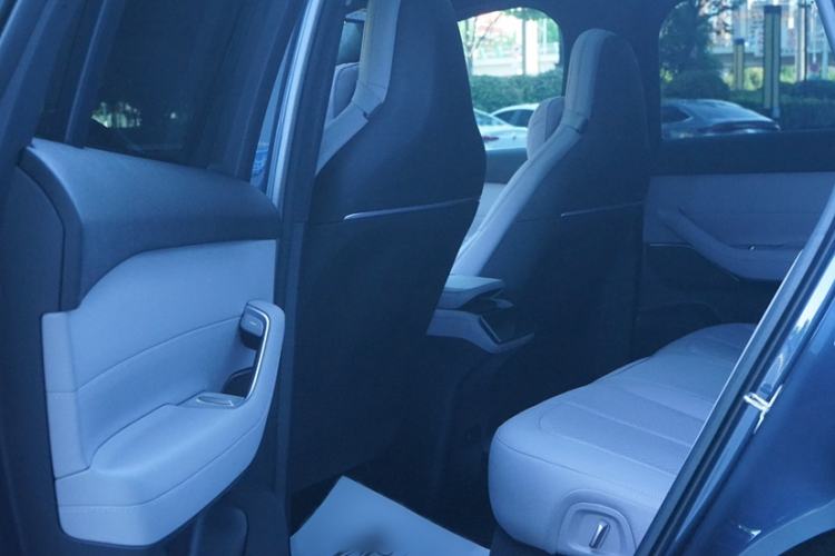 Used Nio EC6 2024 75 kWh Interior 3