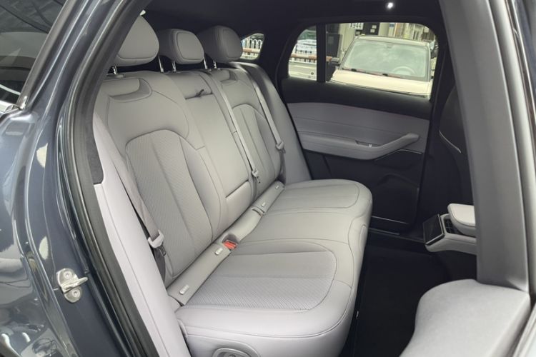 Used Nio EC6 2024 75 kWh Interior 4