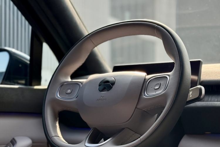 Used Nio EC6 2024 75 kWh Interior 5