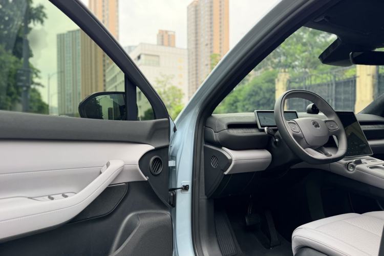 Used Nio EC6 2024 75 kWh Interior 8