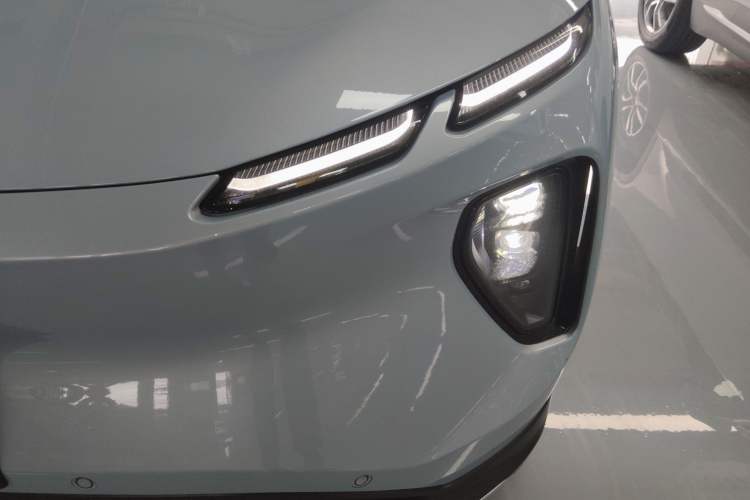 Used Nio EC6 2024 75 kWh Left Front Headlight