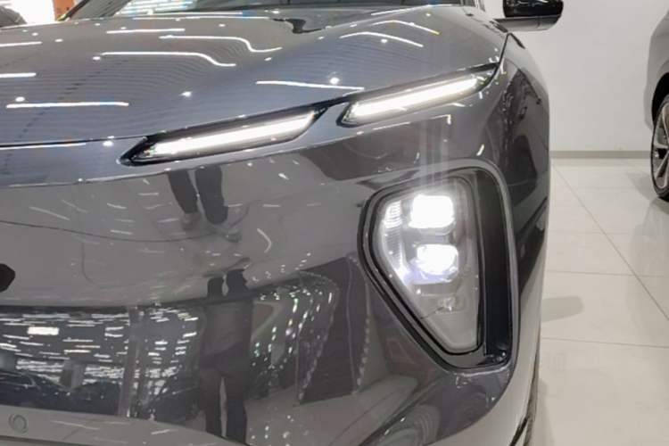 Used Nio EC6 2024 75 kWh Left Front Headlight
