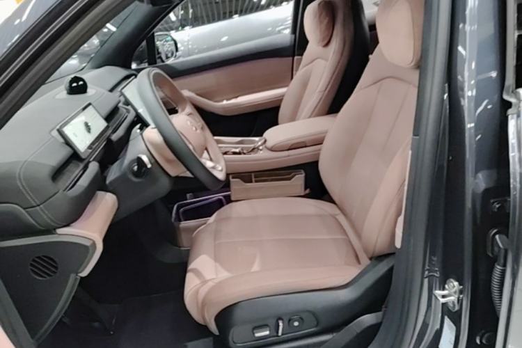 Used Nio EC6 2024 75 kWh Left Front Seat