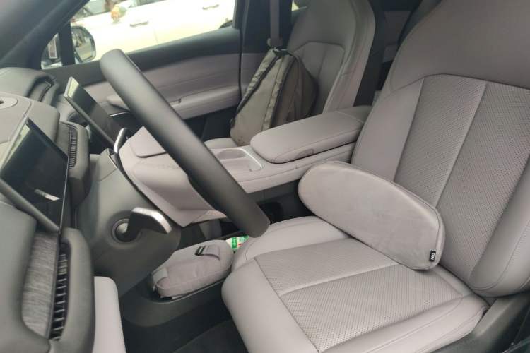 Used Nio EC6 2024 75 kWh Left Front Seat