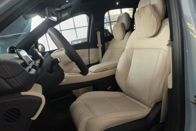 Used Nio EC6 2024 75 kWh Left Front Seat