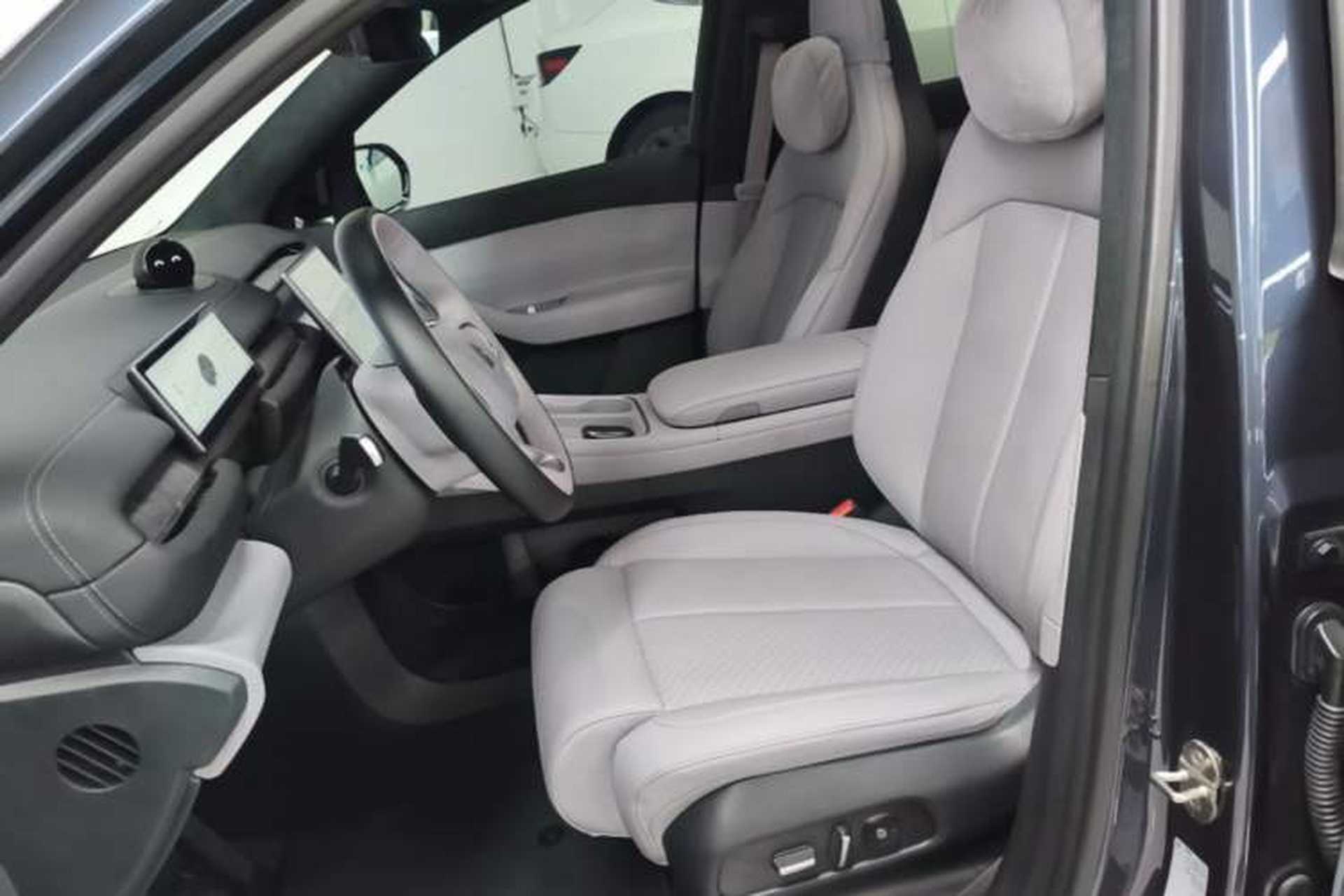 Used Nio EC6 2024 75 kWh Left Front Seat