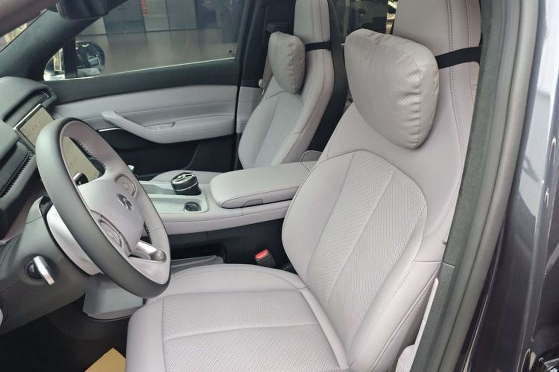 Used Nio EC6 2024 75 kWh Left Front Seat