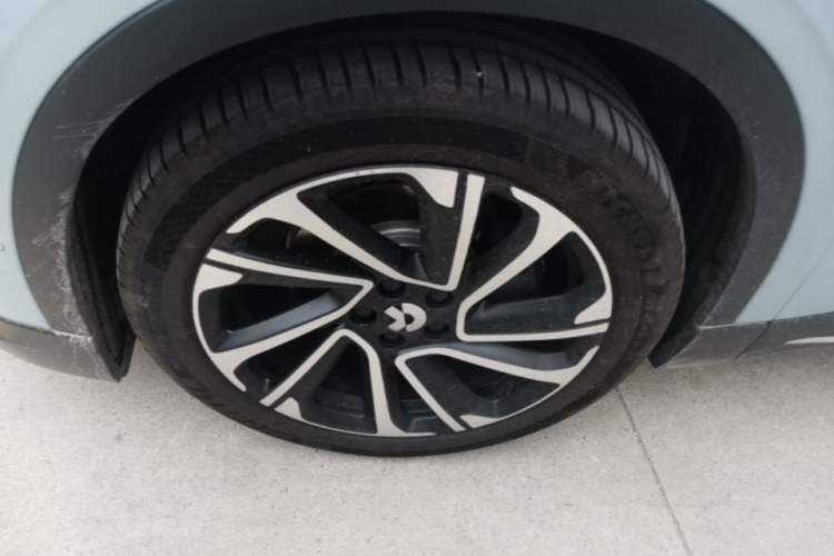 Used Nio EC6 2024 75 kWh Left Front Wheel Hub