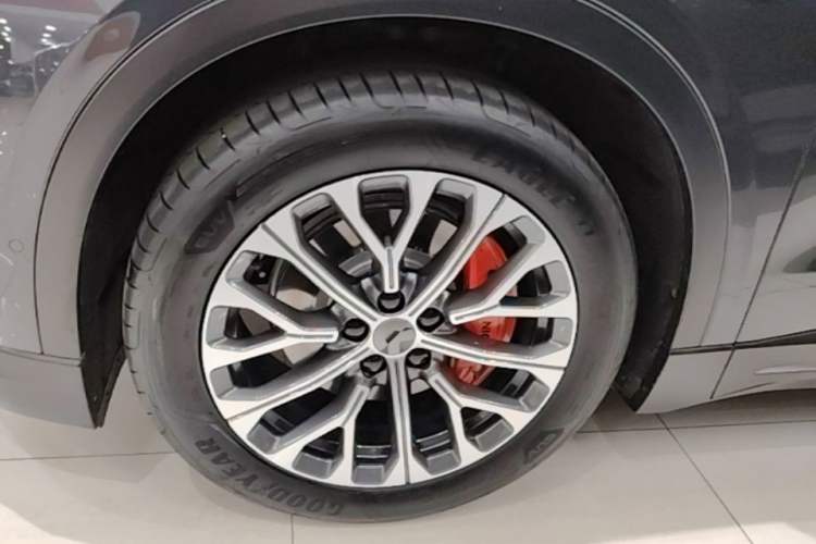 Used Nio EC6 2024 75 kWh Left Front Wheel Hub