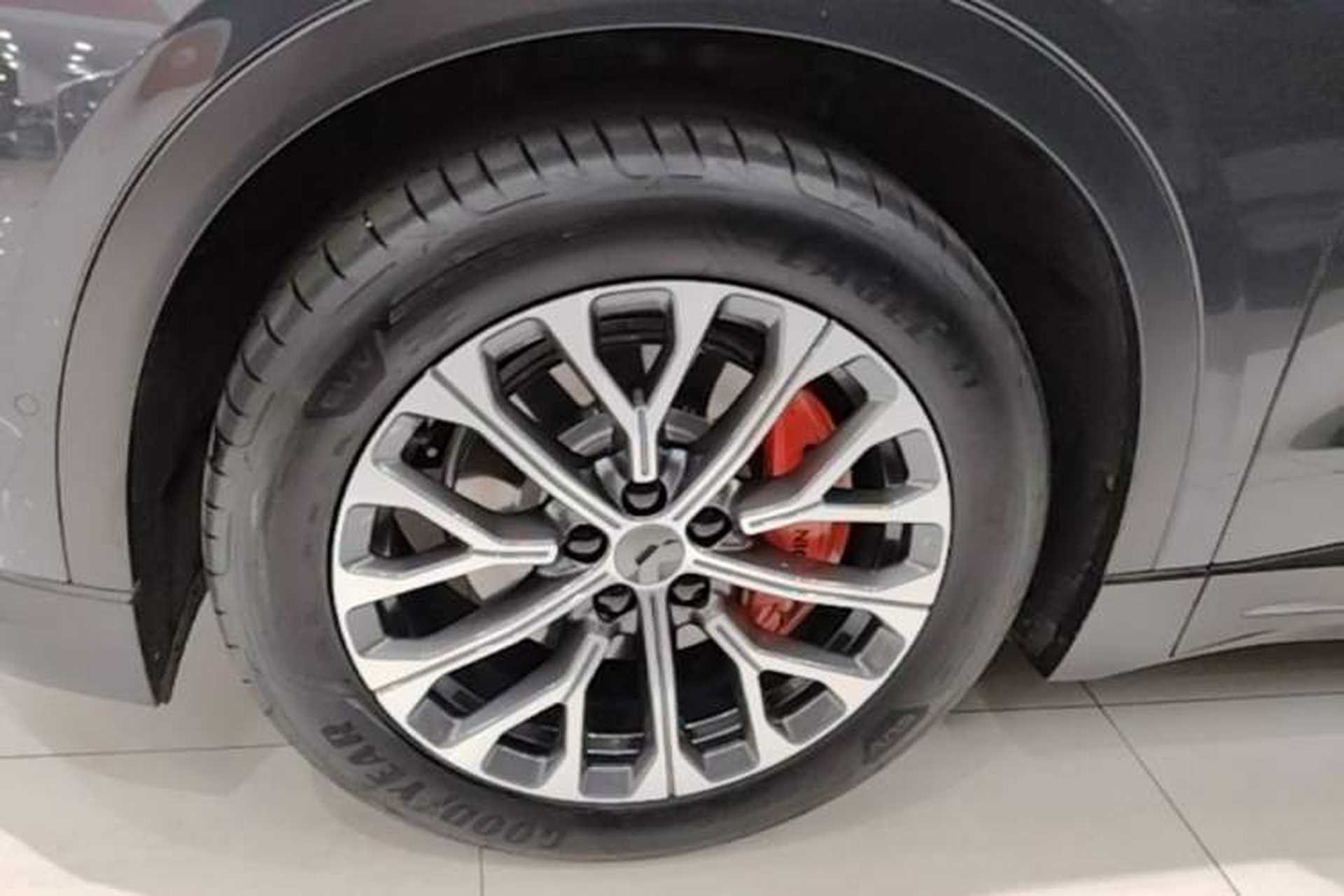 Used Nio EC6 2024 75 kWh Left Front Wheel Hub