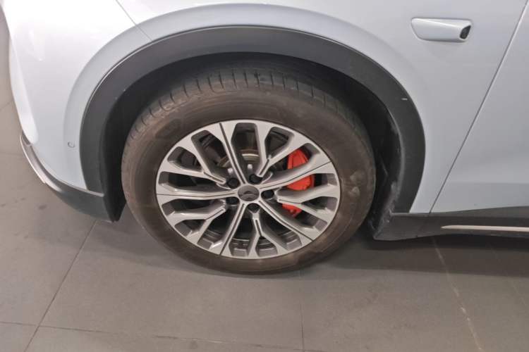 Used Nio EC6 2024 75 kWh Left Front Wheel Hub