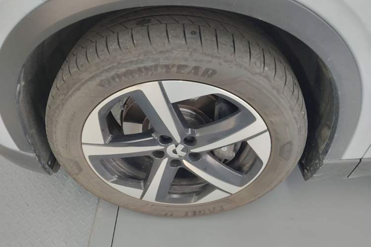 Used Nio EC6 2024 75 kWh Left Front Wheel Hub