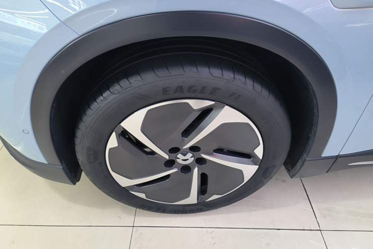 Used Nio EC6 2024 75 kWh Left Front Wheel Hub