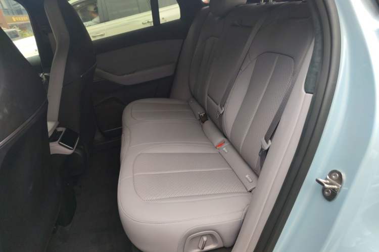 Used Nio EC6 2024 75 kWh Left Rear Seat