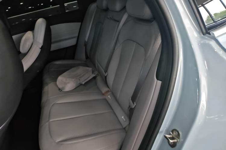 Used Nio EC6 2024 75 kWh Left Rear Seat