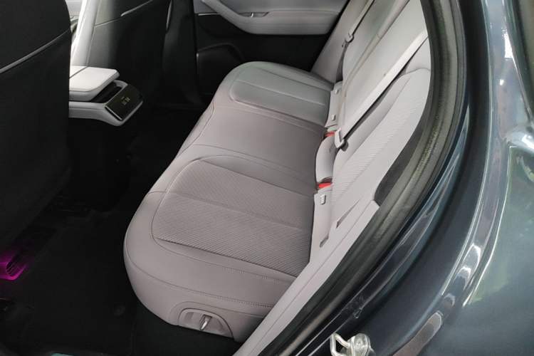 Used Nio EC6 2024 75 kWh Left Rear Seat