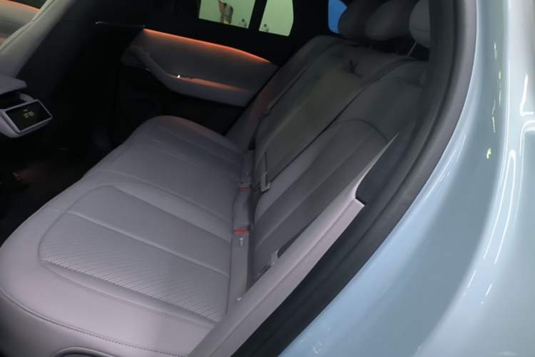 Used Nio EC6 2024 75 kWh Left Rear Seat