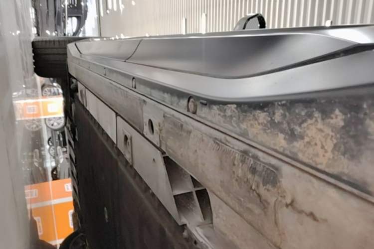 Used Nio EC6 2024 75 kWh Left Side Sill
