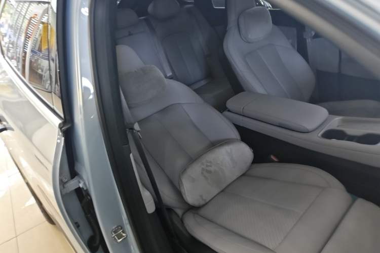 Used Nio EC6 2024 75 kWh Right Front Seat